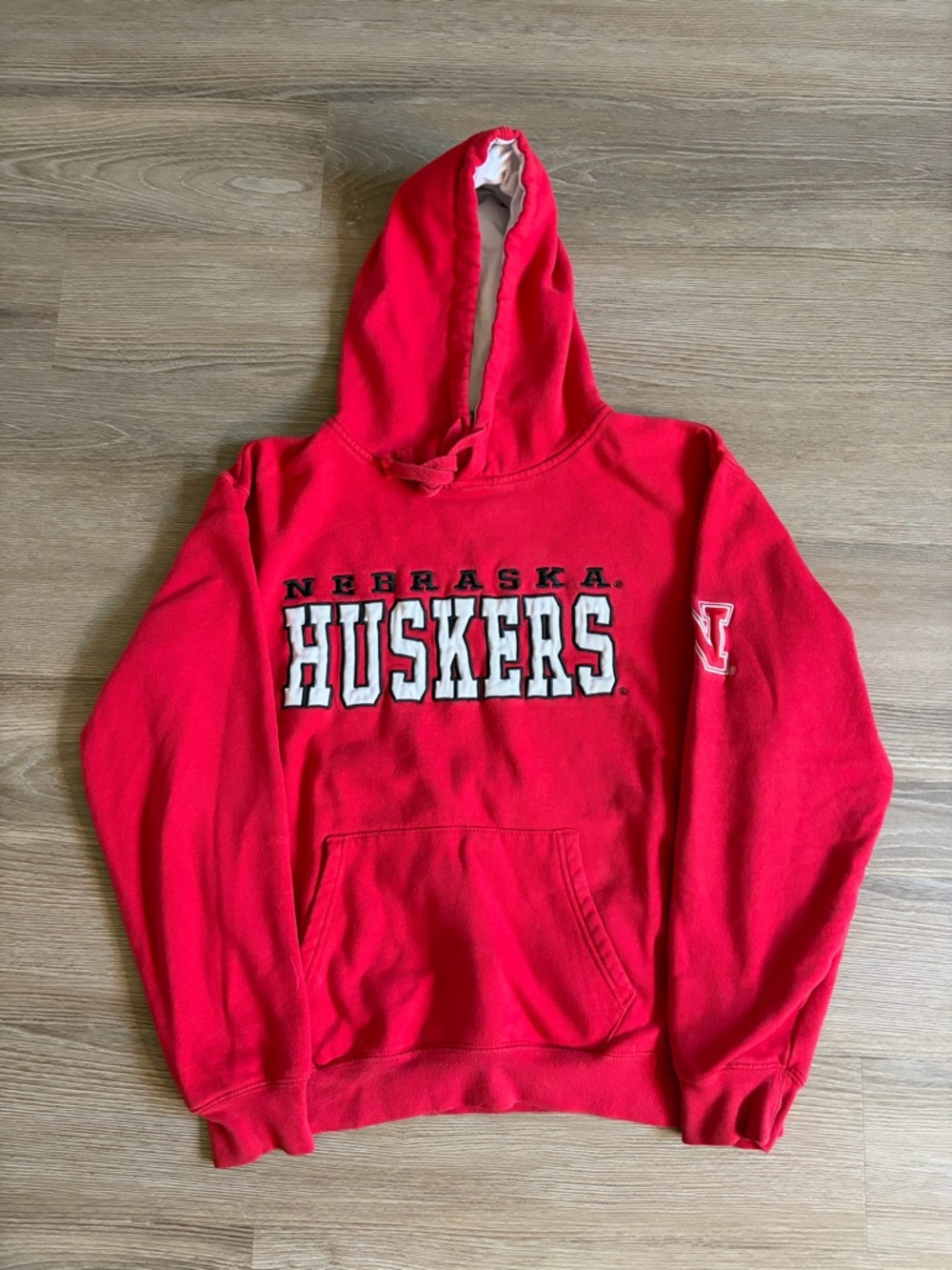 Nebraska Huskers College Hoodie Size L men (Fits M)